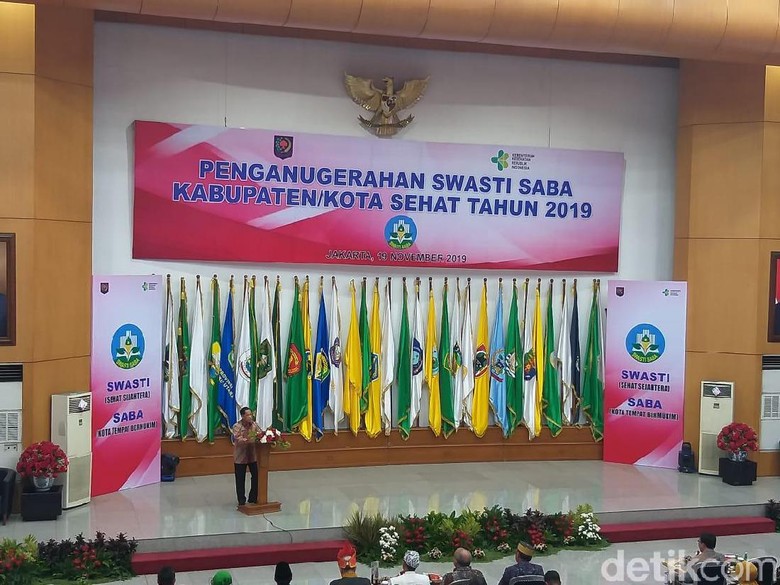 Seloroh Tito: Saya di Akabri di Belakang Terus karena Stunting, Makan Kerupuk Seloroh Tito: Saya di Akabri di Belakang Terus karena Stunting, Makan Kerupuk