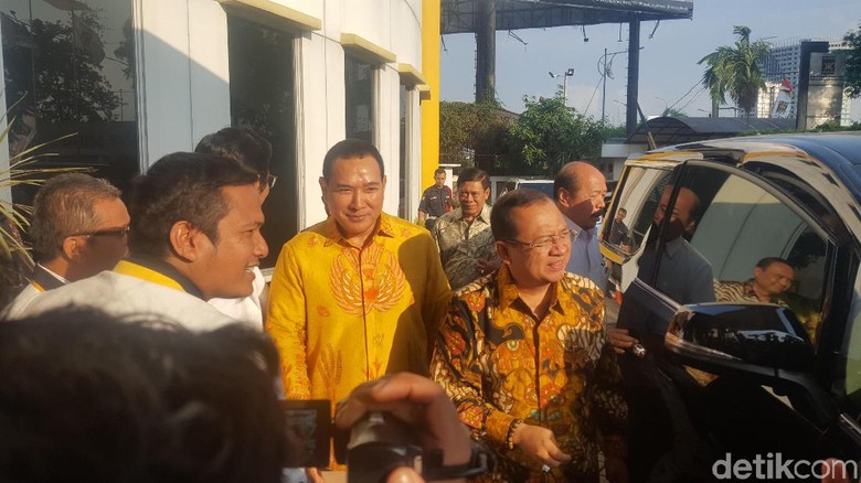 Tiba di DPP PKS, Tommy-Titiek Soeharto Disambut Sohibul Iman Tiba di DPP PKS, Tommy-Titiek Soeharto Disambut Sohibul Iman