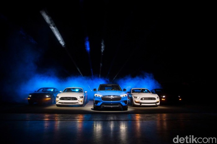 SUV Listrik Ford Mustang Mach E