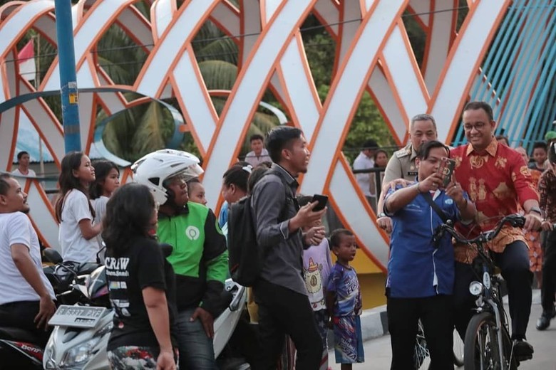 Anies: Jakarta Bukan Hanya Sudirman-Thamrin Anies: Jakarta Bukan Hanya Sudirman-Thamrin