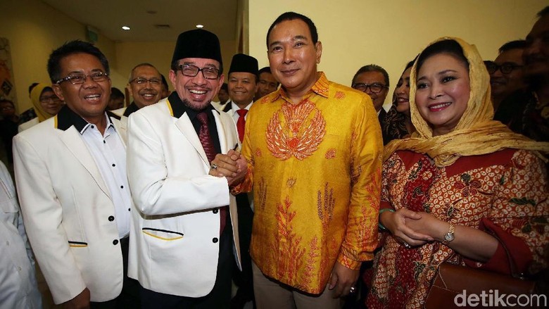 PKS Tepis Pertemuan dengan Berkarya untuk Kucilkan Gelora PKS Tepis Pertemuan dengan Berkarya untuk Kucilkan Gelora