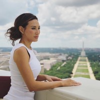 Mina Chang dituding berbohong mengenai dirinya yang kuliah di Harvard, tampil di sampul majalah Time hingga menjabat sebuah posisi di PBB. Karena kasus ini, wanita yang sebelumnya adalah sekretaris asisten State Department’s Bureau of Conflict and Stability Operations itu pun memilih untuk resign. Foto: Instagram @minatrinitychang