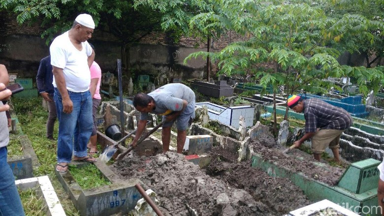 Hadiri Pemakaman Teroris Belawan, Kapolres Beri Pesan ke Warga Hadiri Pemakaman Teroris Belawan, Kapolres Beri Pesan ke Warga