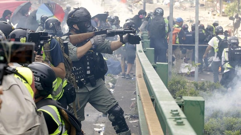 Unujuk rasa di Hong Kong (AP Photo/Achmad Ibrahim) Unujuk rasa di Hong Kong (AP Photo/Achmad Ibrahim)