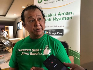 Sebelum Diberi Umrah Gratis, Driver Ini Dapat Prank dari Grab