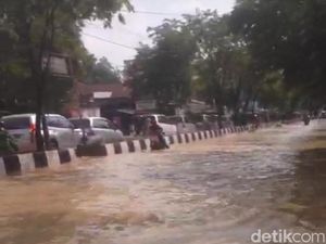 Banjir Lagi di Jalanan Kota Samarinda