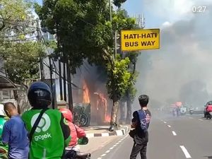Bedeng di Pinggir Jalan Gatsu Terbakar Siang Tadi, Tak Ada Korban Jiwa