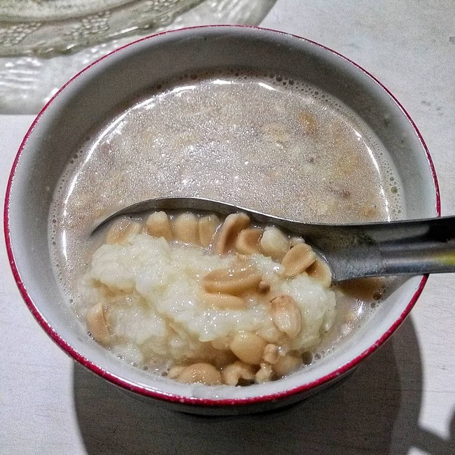 Gurih Hangat Wedang Kacang Tanah yang Unik