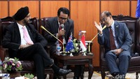 Menurut Nono, hubungan bilateral Indonesia-Selandia Baru dapat diperluas untuk menggairahkan sejumlah sektor di Indonesia.