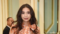Rahasia Awet Muda Mahonara di Usia 34 Tahun, Ternyata Rutin Minum Ini