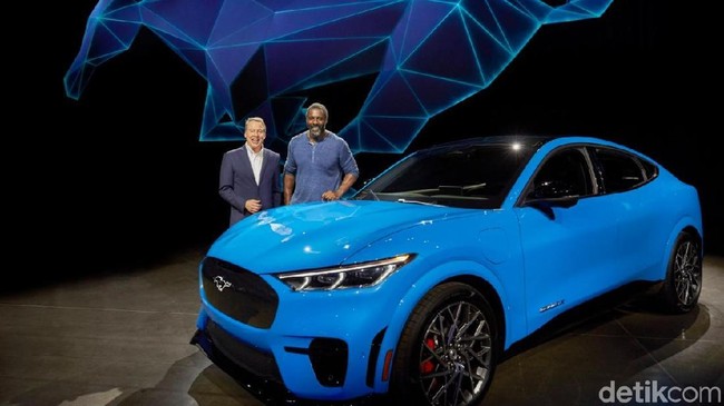 Ford Mustang Mach-E, SUV Listrik Canggih Detroit
