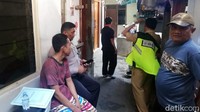 Ia pun sudah mendapat kiriman surat peringatan beberapa minggu lalu untuk membayar pajak, namun tak memahaminya. Rizki Pratama/Detikcom.