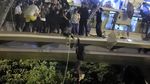 Saat Ratusan Demonstran Hong Kong Dikepung Polisi di Kampus