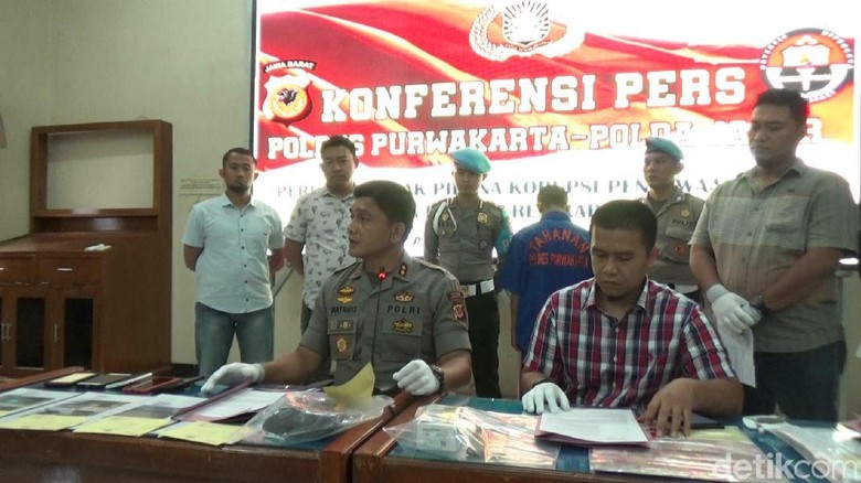 Korupsi Sewa Lahan Kereta Cepat, Eks Kades di Purwakarta Ditangkap Korupsi Sewa Lahan Kereta Cepat, Eks Kades di Purwakarta Ditangkap