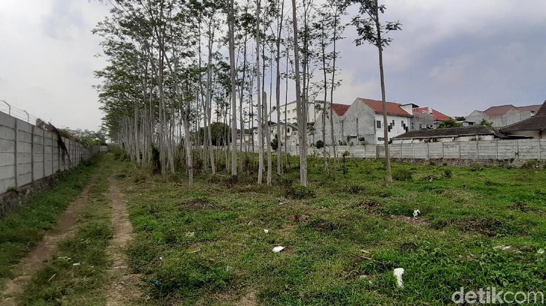 Kenapa Izin Usaha Grosir Ini Tak Diterbitkan Pemkab Malang? Kenapa Izin Usaha Grosir Ini Tak Diterbitkan Pemkab Malang?