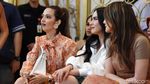 Jadi Salting, saat Manohara dan Nia Ramadhani Kembaran
