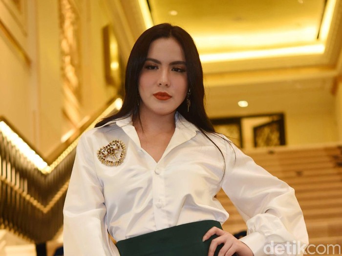 Sally Adelia saat ditemui di kawasan Gatot Subroto.