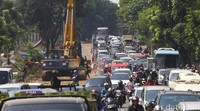 Kemacetan terlihat makin semrawut pada jam-jam sibuk.