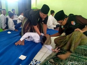Keluhan Siswa SMP Jombang yang Kerap Kesurupan hingga Dirukyah