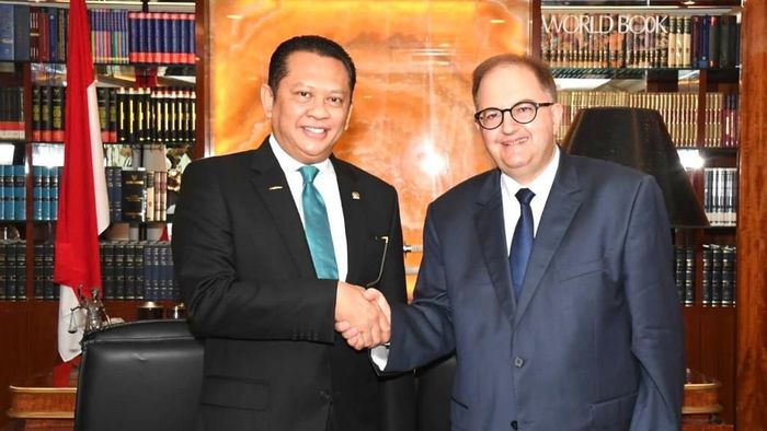 Ketua MPR Bambang Soesatyo dan Dubes Bulgaria/Foto: Mochamad Zhacky/detikcom Ketua MPR Bambang Soesatyo dan Dubes Bulgaria/Foto: Mochamad Zhacky/detikcom