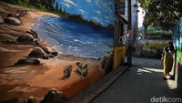 Seperti diketahui, Pemerintah Kota (Pemkot) Jakarta Utara tengah gencar mengusung pengecatan mural di berbagai kawasan di Jakarta Utara.