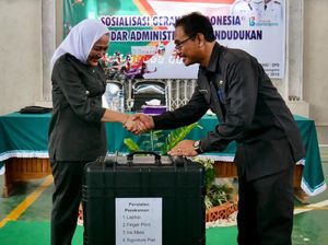 Bupati Anna Ajak Warga Bojonegoro Sadar Administrasi Kependudukan.