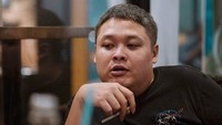 Cecep Reza yang dikenal sebagai Bombom di sinetron Bidadari meninggal dunia. Meninggalnya Bombom menjadi salah satu kabar mengejutkan di dunia hiburan. Foto: Dok. Instagram/ccepreza_