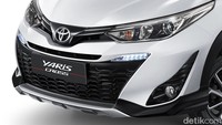 Meski mengadopsi desain ala crossover, Yaris Cross tidak bisa diajak main offroad. Soalnya, Yaris Cross masih menggunakan penggerak roda depan. Jadi, sepertinya kurang cocok untuk bermain lumpur atau menaklukkan jalan berbatu yang curam.