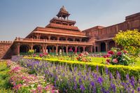 Pesona Agra, Kota yang Menyimpan Sejarah Kejayaan India