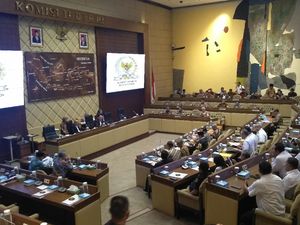 Komisi II DPR Buka Opsi Omnibus Law UU Pemilu dan Pilkada