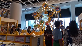 Foto: detikINET/Aisyah KamaliahTampilan yang ada di pameran Taman Ria begitu warna-warni dengan dekorasi cantik. Colek saja crew, mereka akan dengan sigap menjelaskan. 