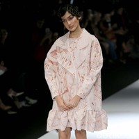 Fashion show koleksi terbaru Mel Ahyar bertema Skins menampilkan busana berbahan limbah di Jakarta Fashion Week 2020, Senayan City, Jakarta. Senin 28/10/2019]. Foto: Rachman Haryanto/detikcom