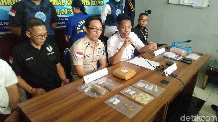 BNN Tangkap Ibu Rumah Tangga Bandar Narkoba di Priangan Timur