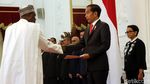Momen Jokowi Terima Surat Kepercayaan Dubes Negara Sahabat