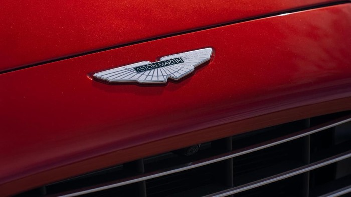 SUV Aston Martin DBX