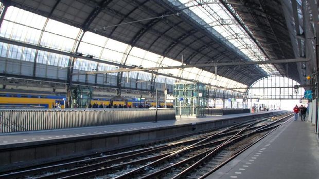 Kembaran Stasiun Tanjung Priok Ada di Belanda