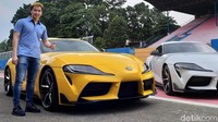 Atlet bulutangkis Marcus Gideon menjadi salah satu pembeli Toyota GR Supra di Indonesia. Pebulutangkis andalan RI di kelas ganda putra itu melaksanakan prosesi serah terima GR Supra dari Toyota-Astra Motor di Sirkuit Internasional Bogor, Jawa Barat, Rabu (20/11/2019).