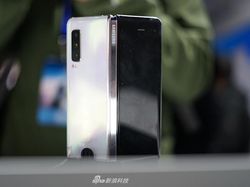 Penampakan Galaxy W20 5G yang Bikin Kesengsem