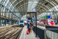  Stasiun Central Amsterdam (iStock)