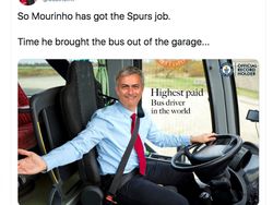Mourinho Latih Tottenham Hebohkan Internet