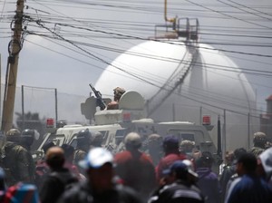 Ricuh Dekat Pabrik Bahan Bakar Bolivia, 3 Orang Tewas