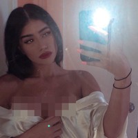 Wanita yang sejumlah penampilannya disebut meniru Kylie Jenner itu juga membantu creative director dalam pembuatan sejumlah video klip, Chris Brown sampai Yella Beezy.  Foto: Instagram