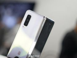 Penampakan Galaxy W20 5G yang Bikin Kesengsem