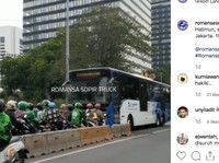 Berita Populer: Moge Chandra Hamzah, Bus TransJ Disuruh Mundur Pemotor