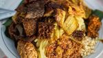 Lupakan Diet, Pagi Ini Paling Mantap Jajan Sego Meduro