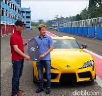 Markus Gideon Resmi Konsumen Pertama Toyota GR Supra