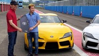 Marcus pun memilih Toyota GR Supra dengan warna kuning. Saat ditanya apakah alasan memilih warna itu ada hubungan dengan warna kuning tokoh animasi Minions, Marcus menampiknya.