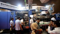 Pameran bertaraf internasional tersebut memamerkan berbagai produk industri seperti mesin, pengolahan, teknologo, dan inovasi terkini untuk pengemasan, cetakan, pewarna serta bahan plastik dan karet.