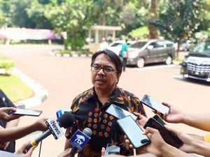 Ade Armando Ungkap Asal Mula Posting Meme Joker Anies di Medsos