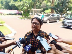 Ade Armando Ungkap Asal Mula Posting Meme Joker Anies di Medsos